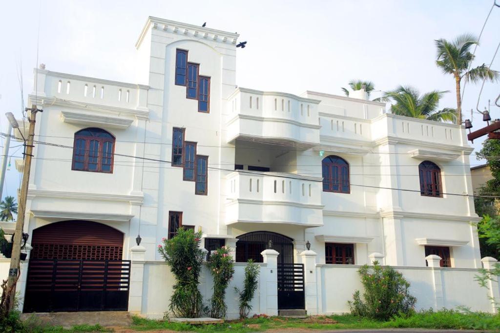 Mp Villa - Lovely Furnished Appartment Pondicherry Exteriör bild